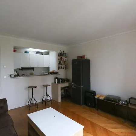 Comfortable And Spacious In 3rd Paris