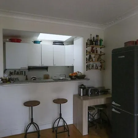 Comfortable And Spacious In 3rd Apartment